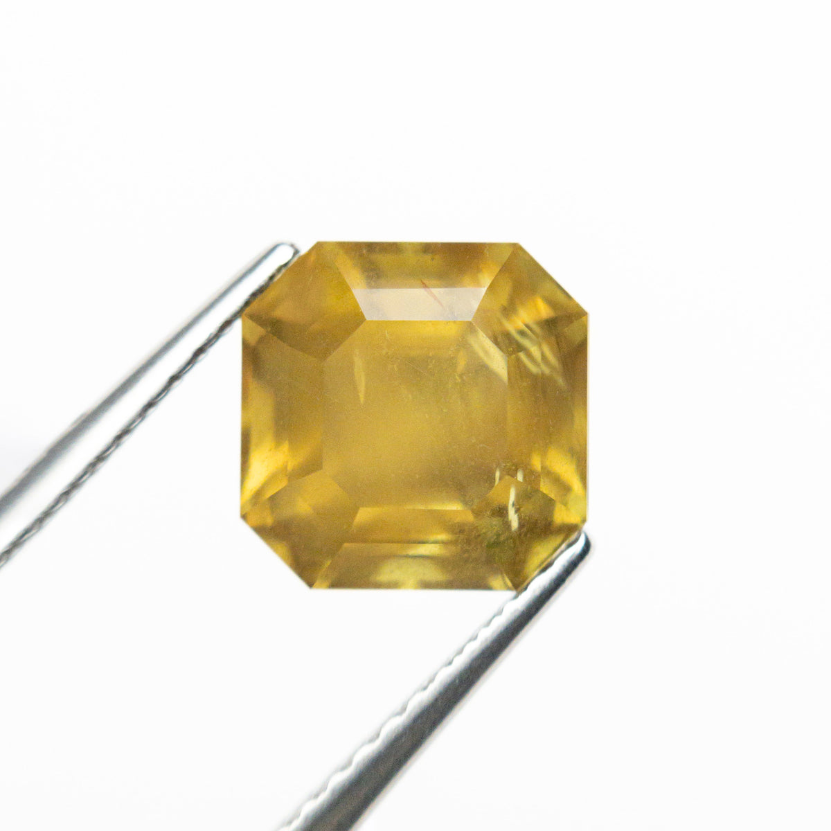 
            4.79ct 8.06x8.02x7.64mm Cut Corner Square Step Cut Sapphire 25934-01