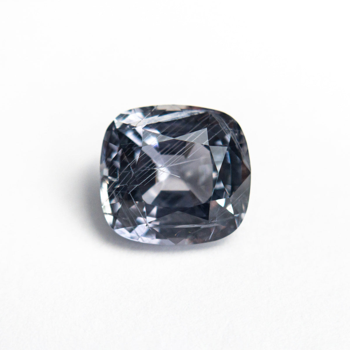 
            2.56ct 7.95x7.37x4.92mm Cushion Brilliant Sapphire 25938-01