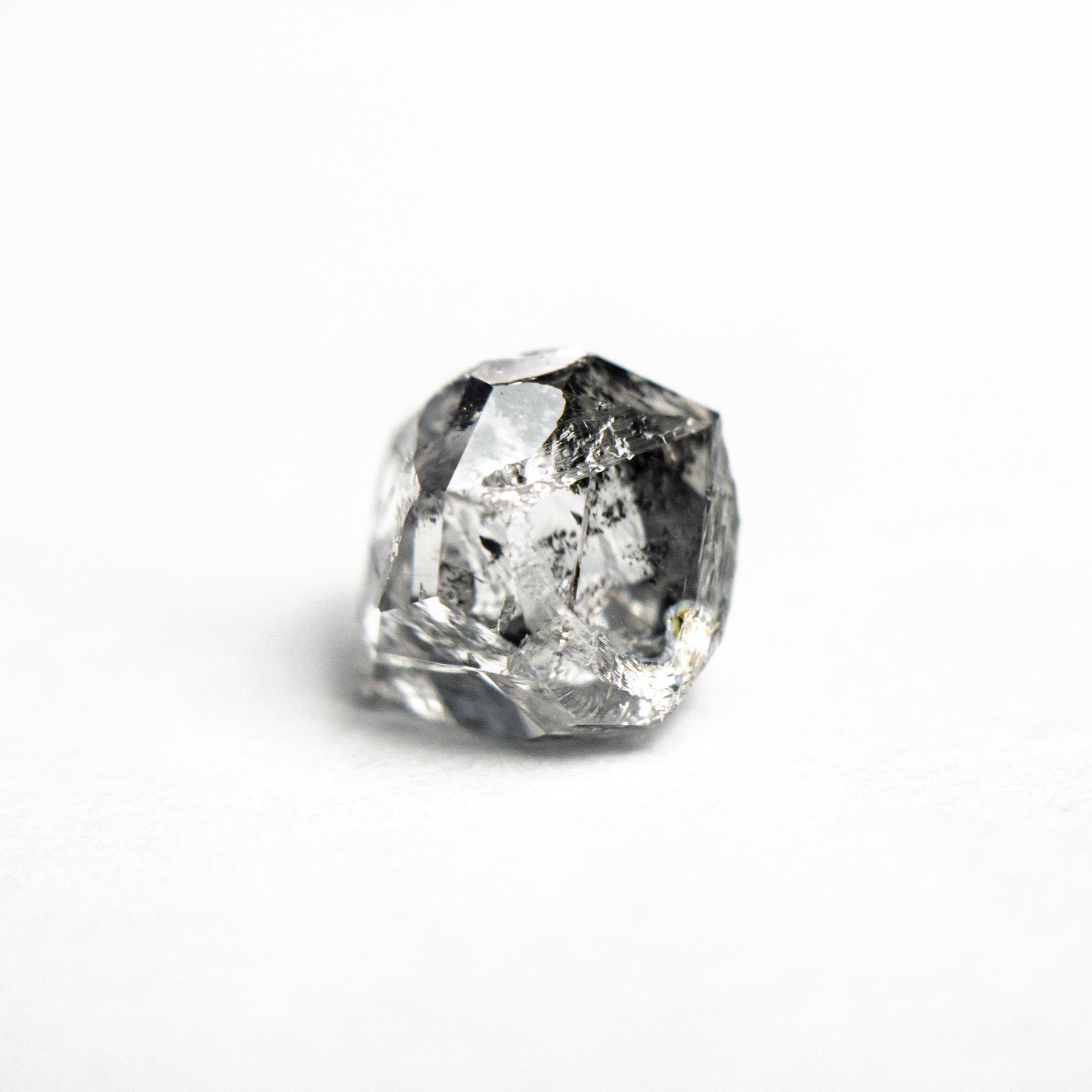 2.39ct 7.46x6.49x6.28mm Octahedron 🇨🇦 26065-01