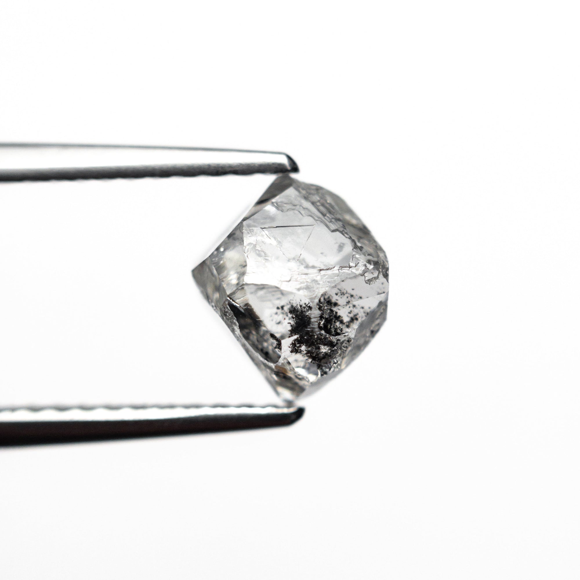 2.39ct 7.46x6.49x6.28mm Octahedron 🇨🇦 26065-01