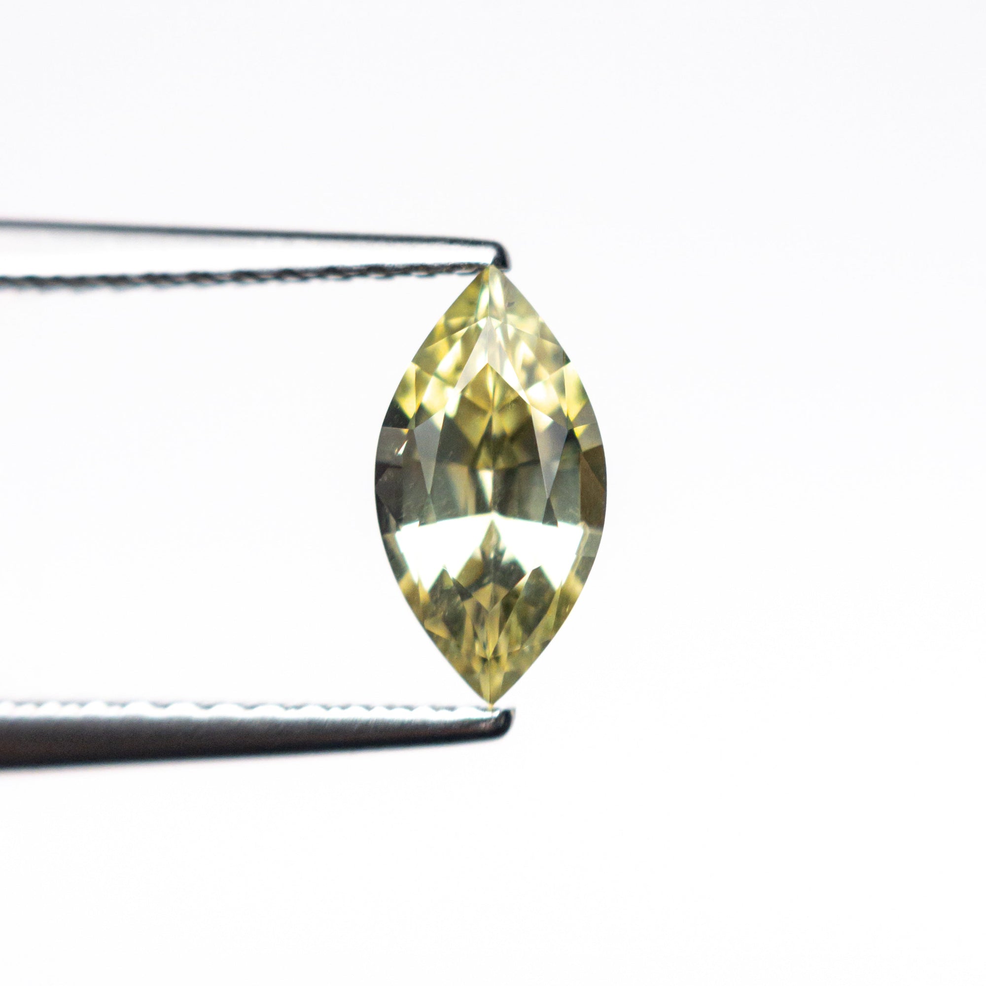 0.82ct 8.54x4.49x3.07mm Marquise Brilliant Sapphire 26131-06