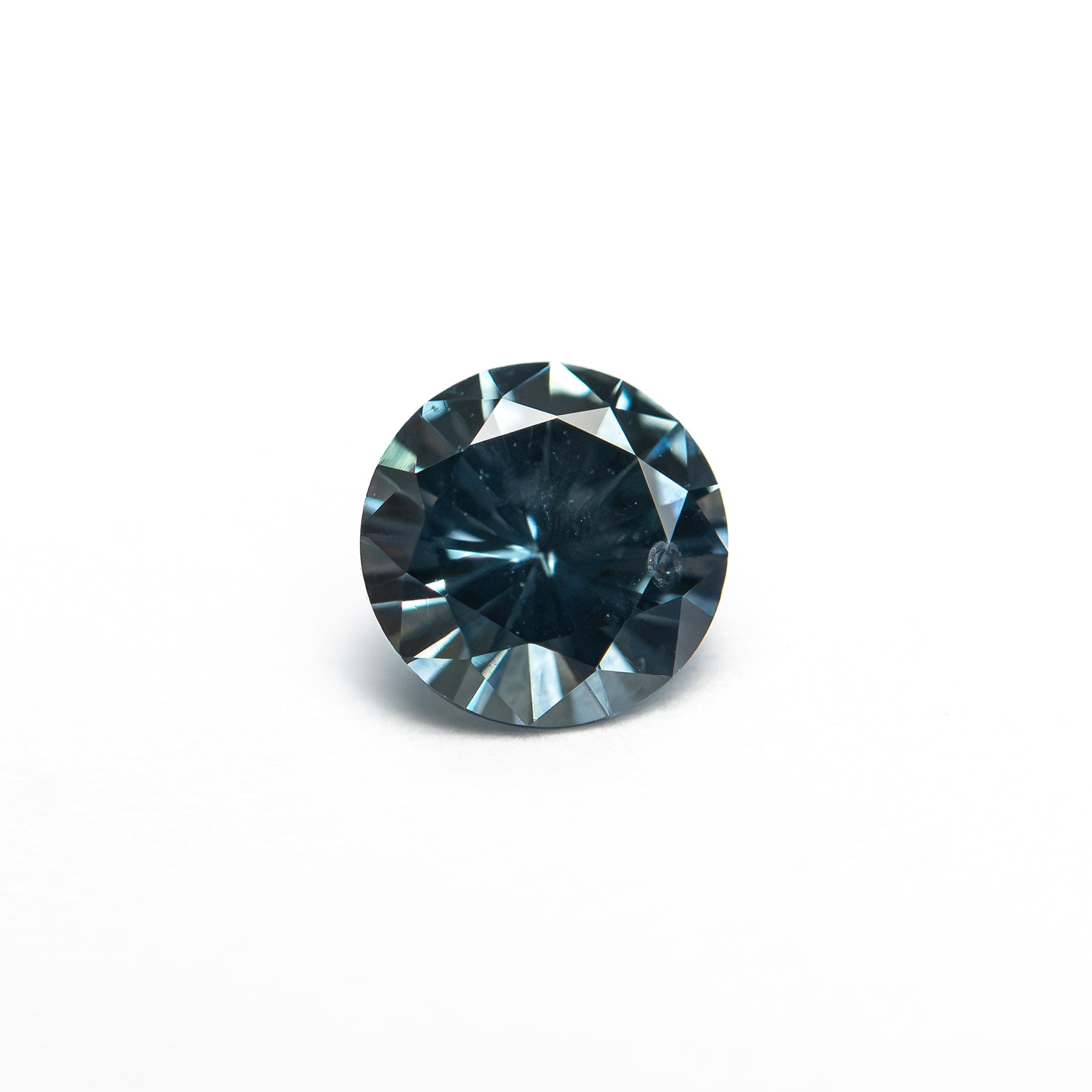 0.76ct 5.56x5.55x3.45mm Round Brilliant Sapphire 26134-10 - Gem