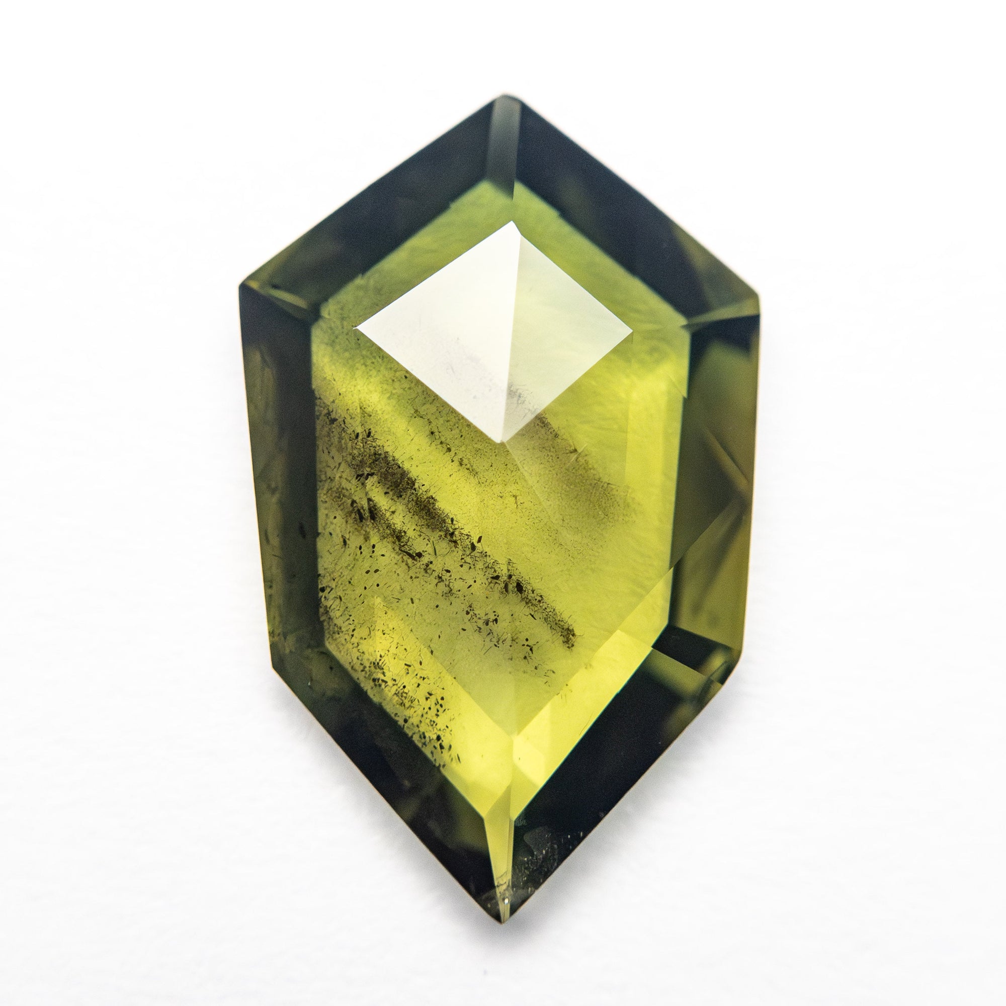 2.83ct 13.89x8.76x2.67mm Shield Rosecut Sapphire 26327-12