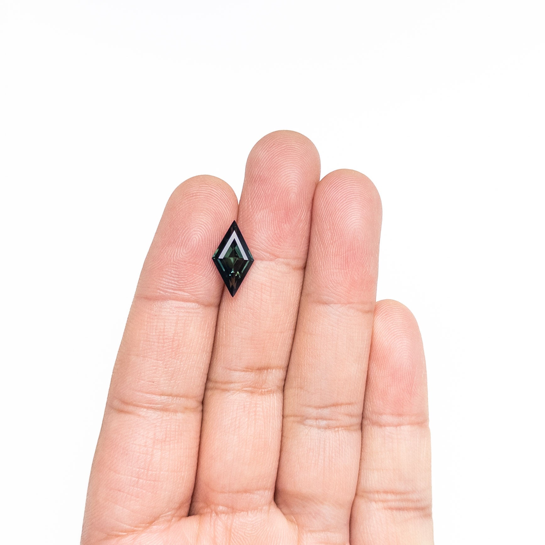 2.83ct 15.12x8.36x4.42mm Lozenge Sapphire 26514-01