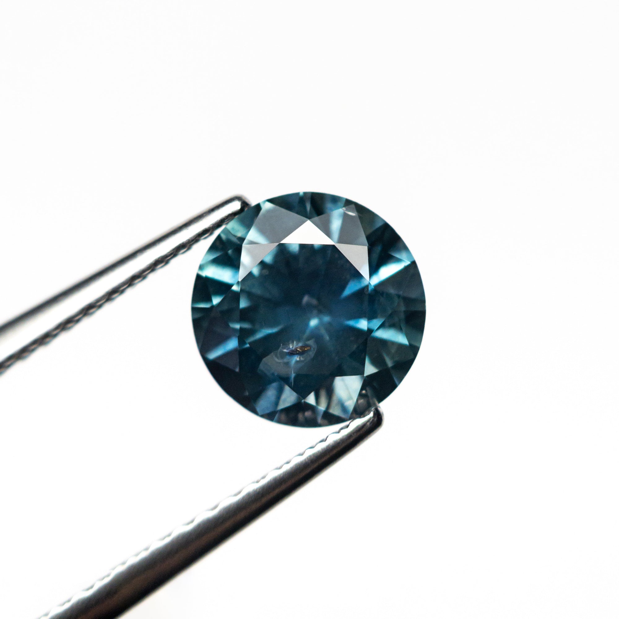 1.74ct 7.37x7.32x4.64mm Round Brilliant Sapphire 26524-03