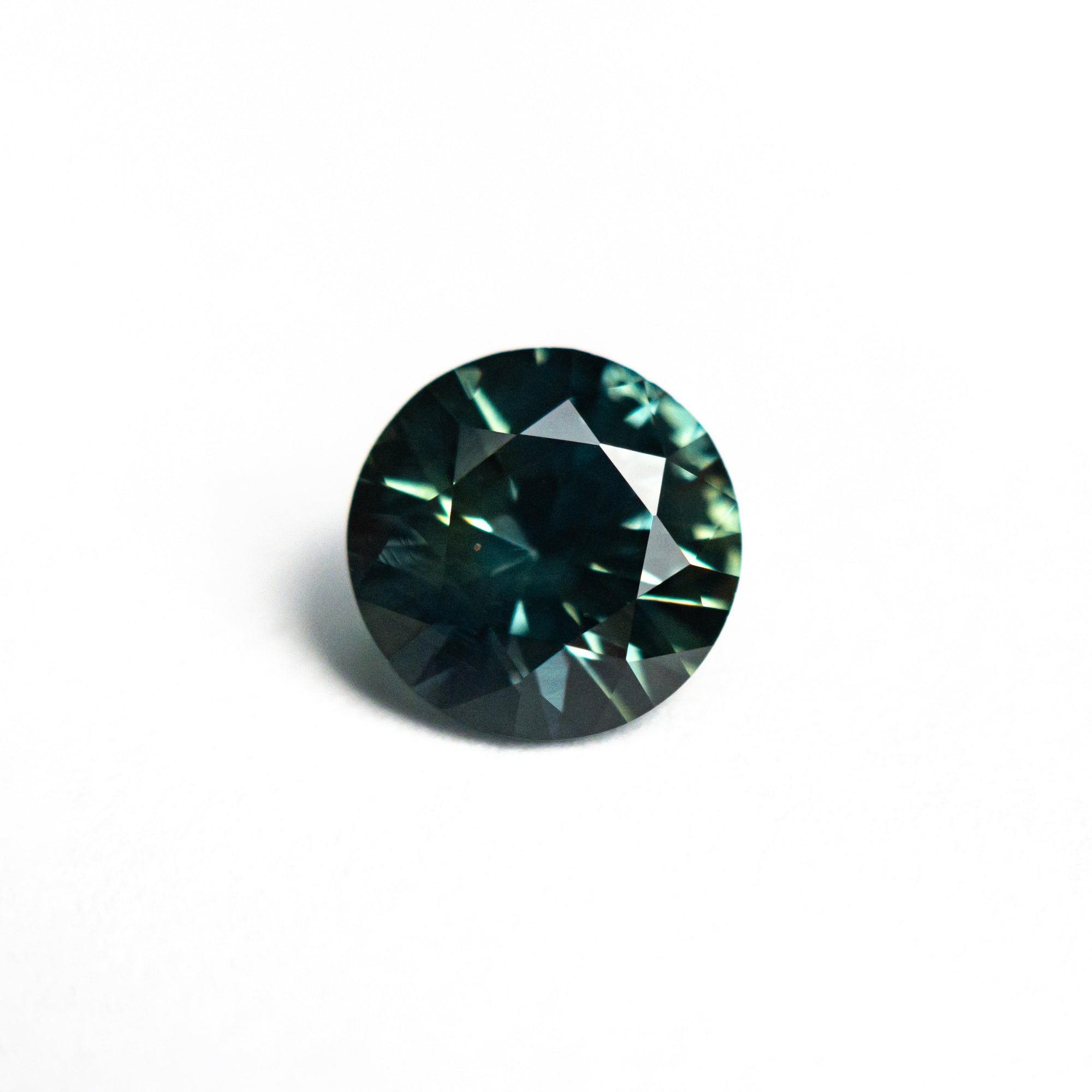 1.63ct 7.02x6.99x4.63mm Round Brilliant Sapphire 26524-13