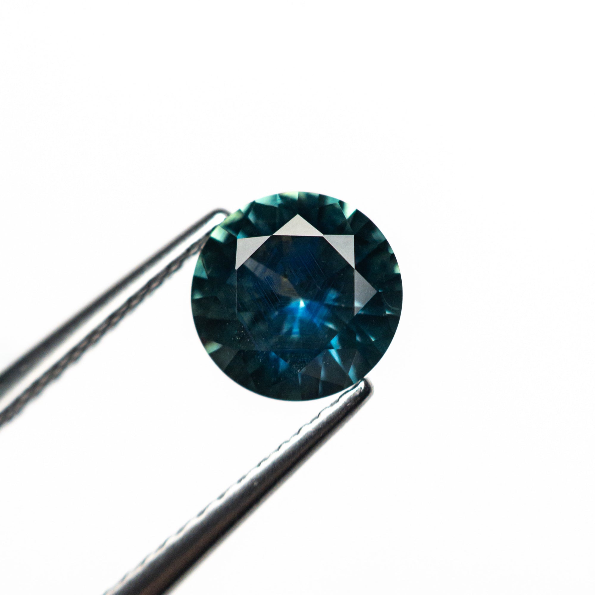 1.32ct 6.78x6.73x3.92mm Round Brilliant Sapphire 26524-21