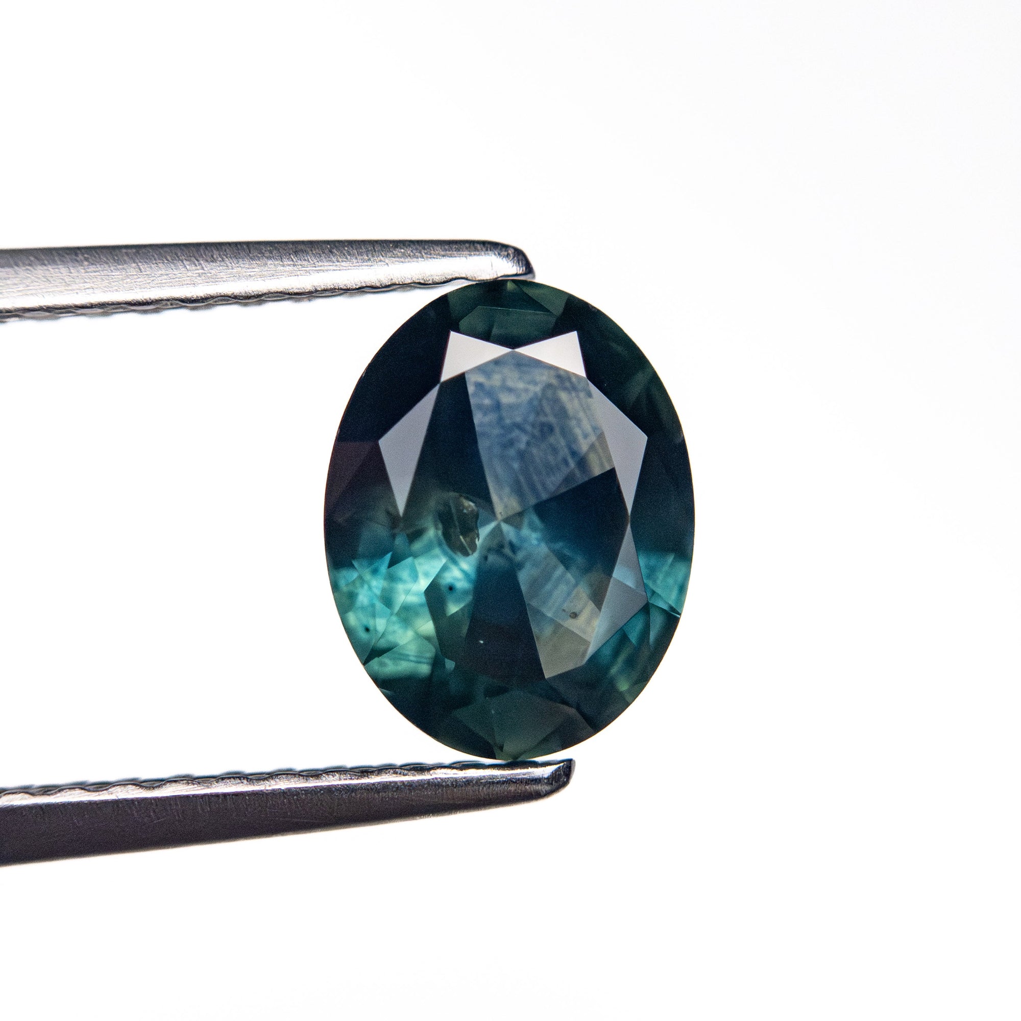 1.38ct 7.85x6.06x3.62mm Oval Brilliant Sapphire 26525-06