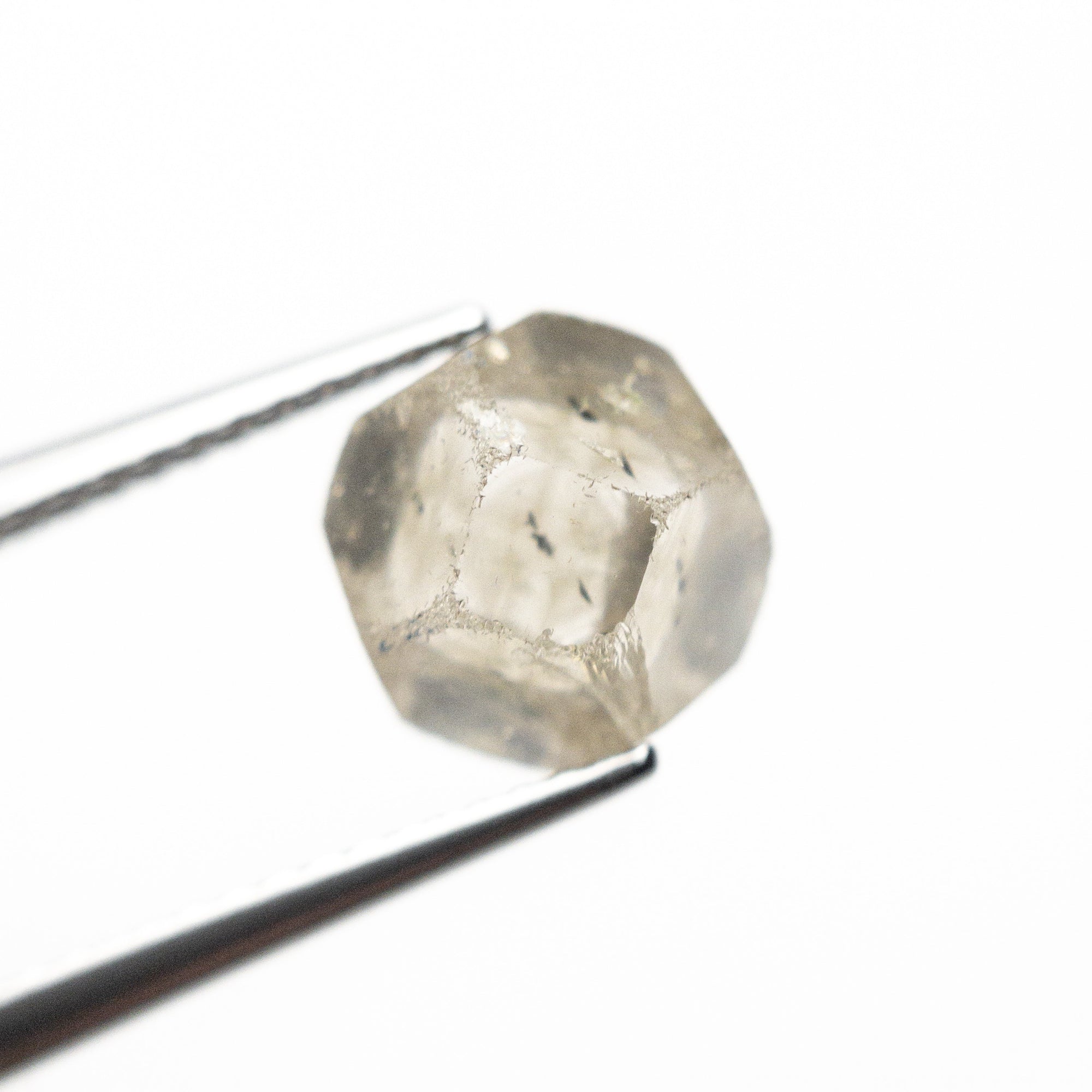 4.62ct 8.59x8.05x7.27mm Octahedron 26538-01