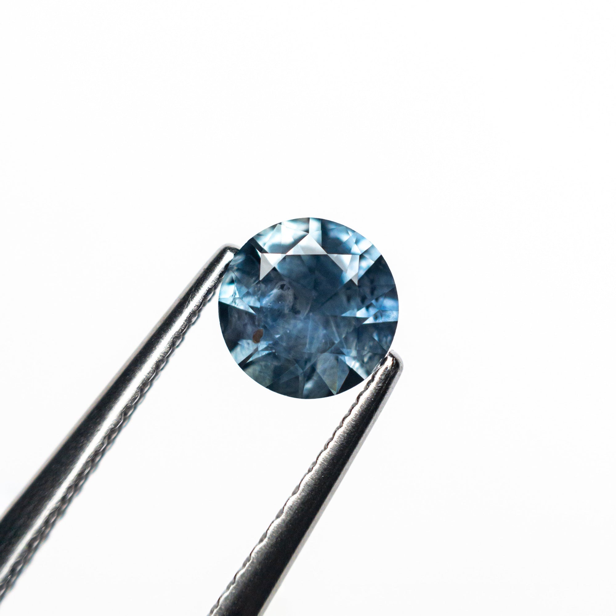0.74ct 5.45x5.41x3.48mm Round Brilliant Sapphire 26556-19