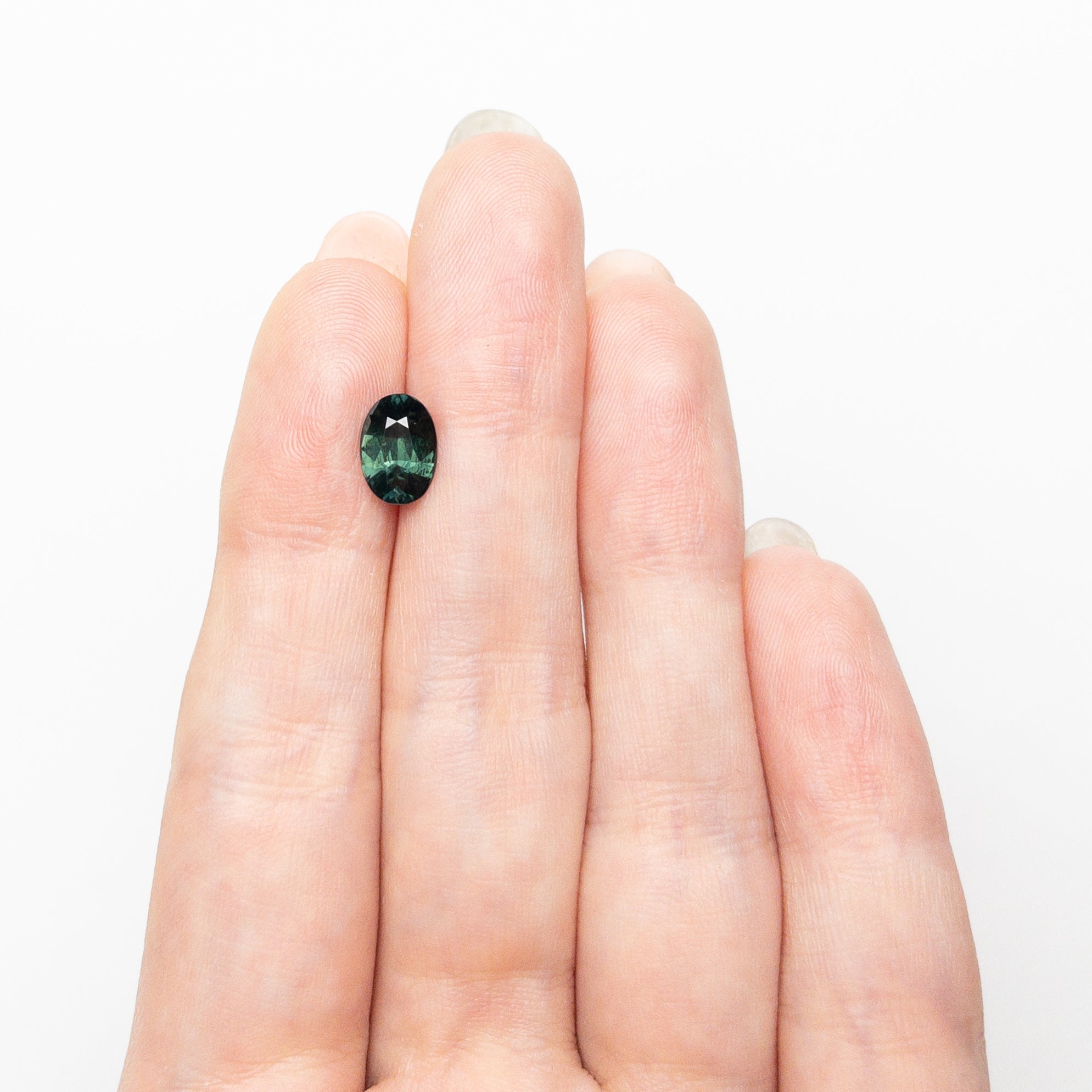 1.65ct 8.49x5.94x4.13mm Oval Brilliant Sapphire 26622-05