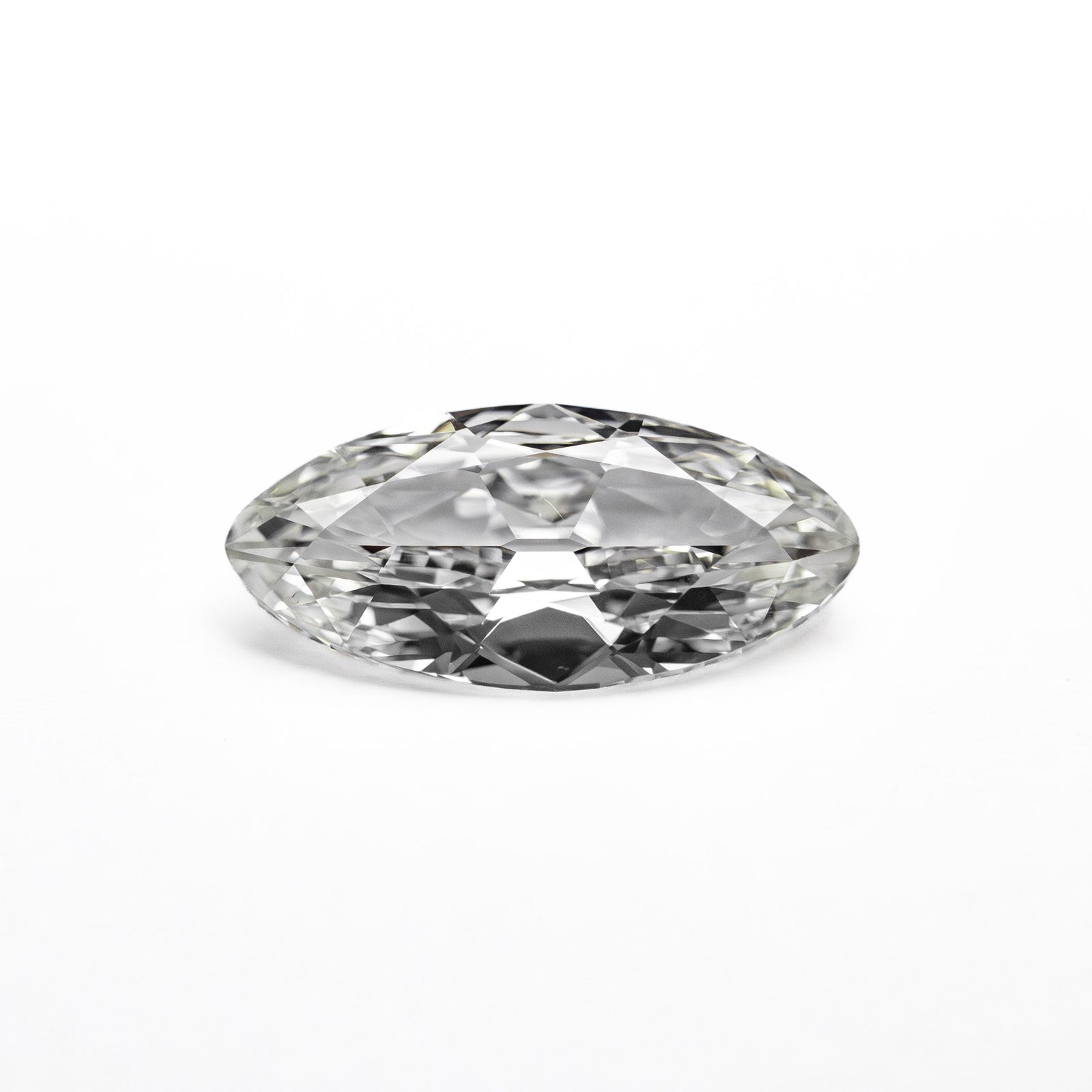 0.72ct 9.48x4.47x2.33mm VS2 H Moval Brilliant 26754-01