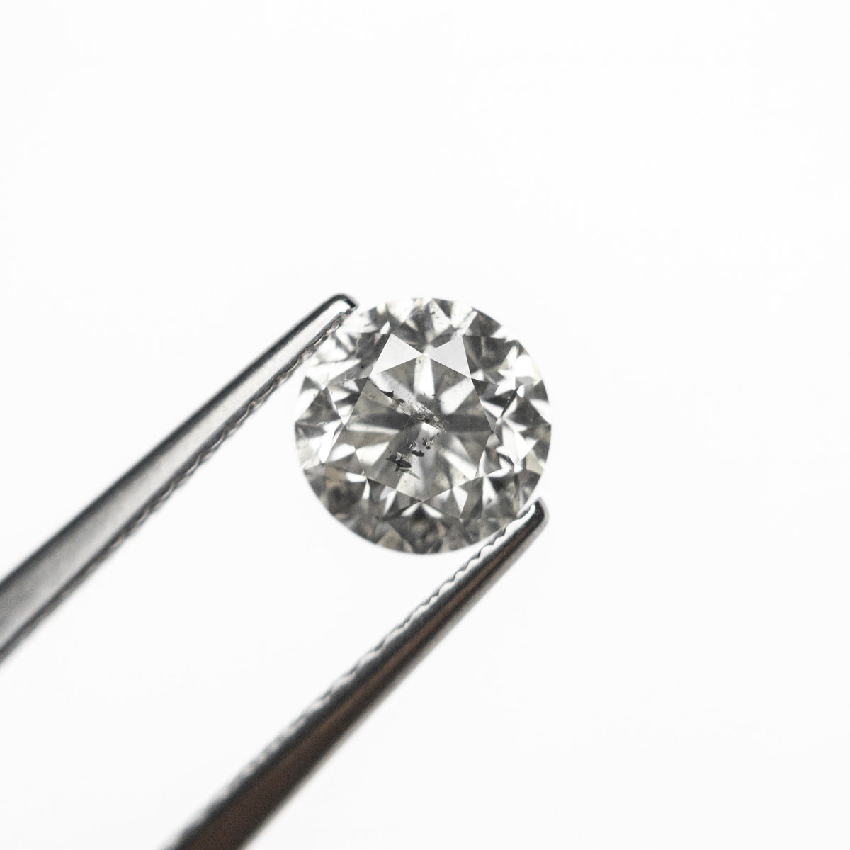 
            1.02ct 6.10x6.08x4.10mm Round Brilliant 27049-28