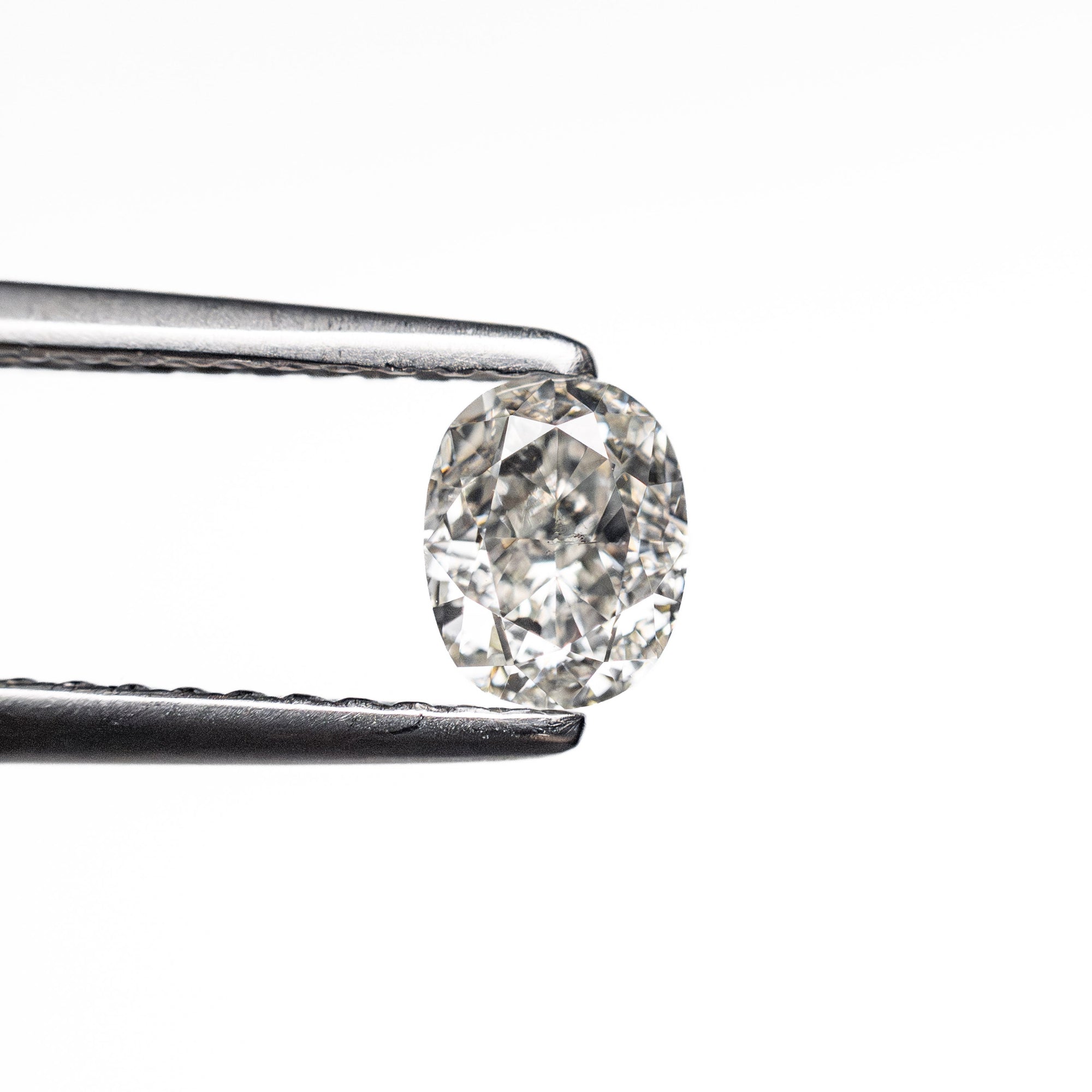 0.54ct 5.09x4.03x2.99mm SI2 G Oval Brilliant 27065-02