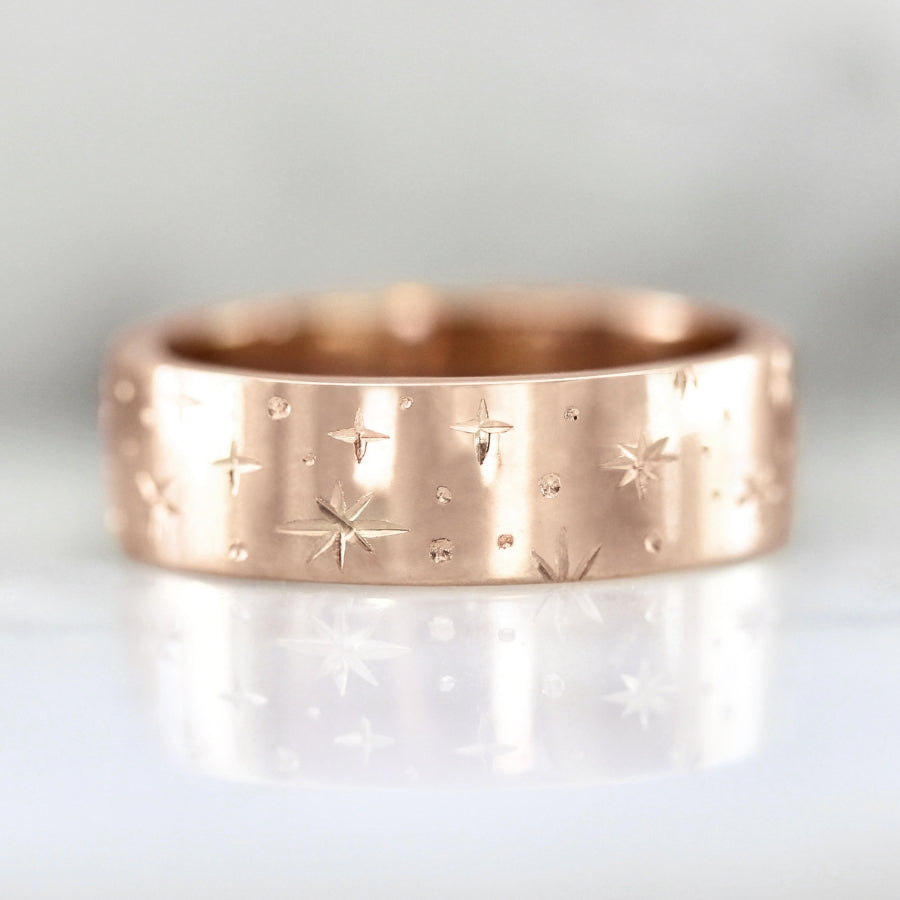 
            6mm Orion Star Engraved Gold Band