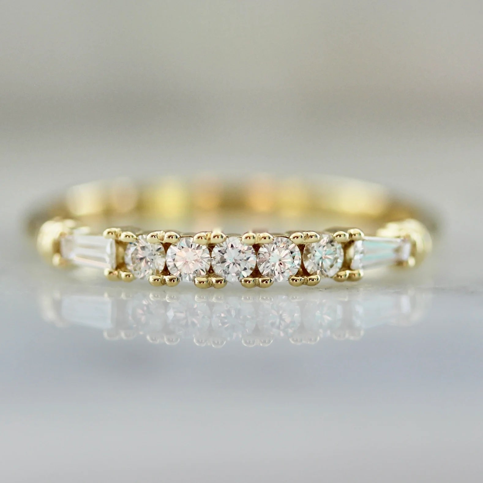 4156 Vintage Style Yellow Gold Band