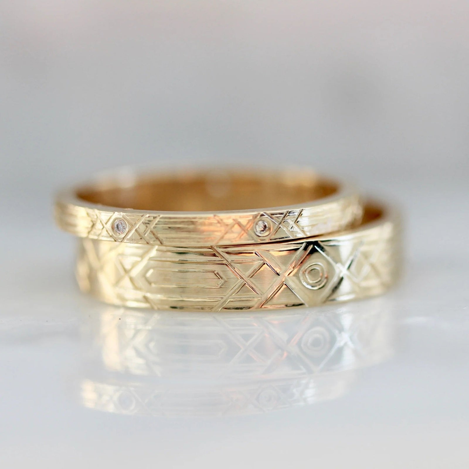 2481 art deco engraved wedding band