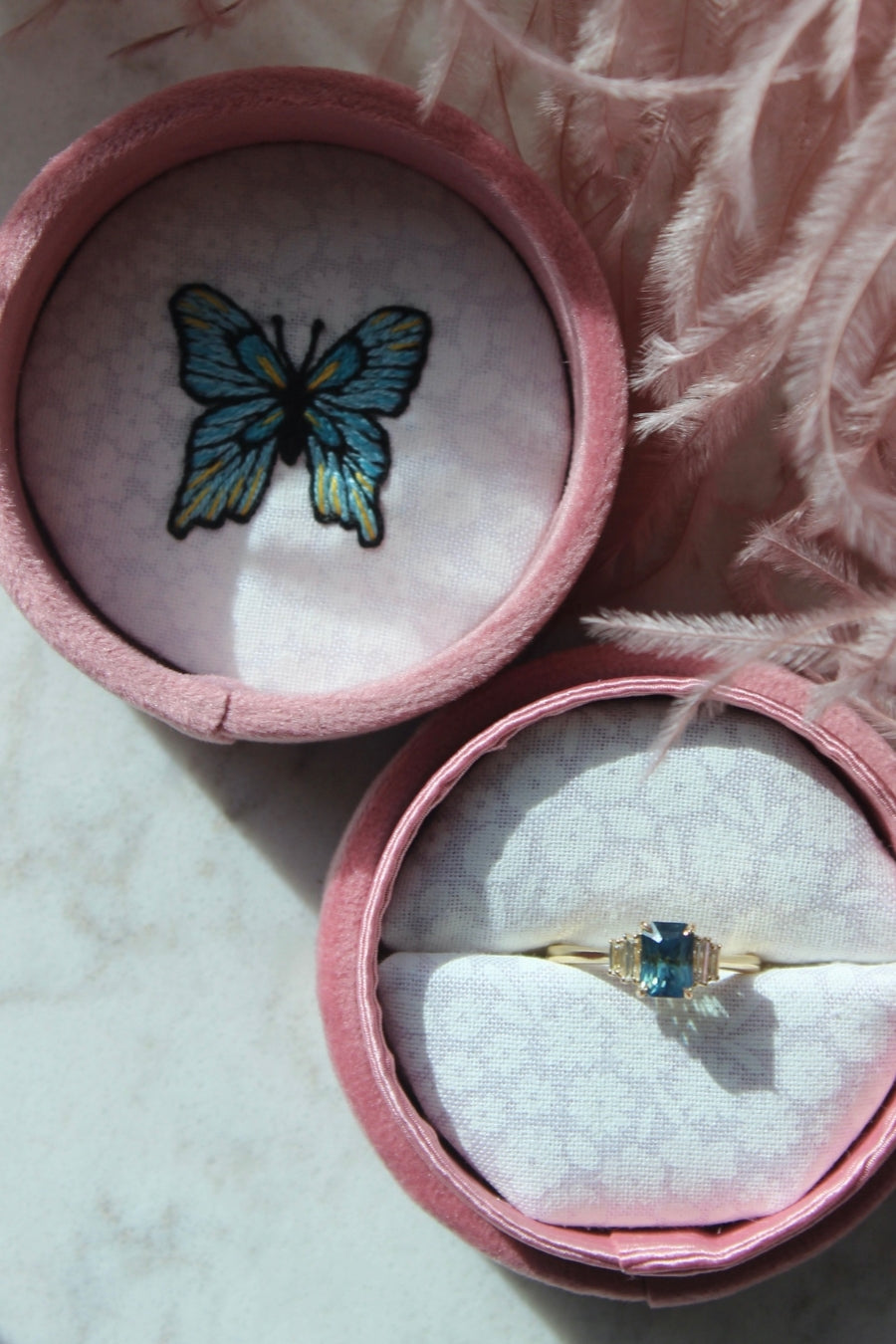 Bend & Snap Teal Radiant Cut Opalescent Sapphire Ring