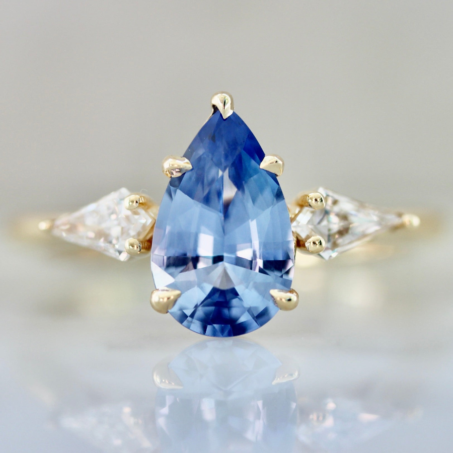5605 Blue sapphire and kites engagement ring