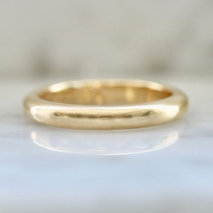 Butter Donut Gold Band