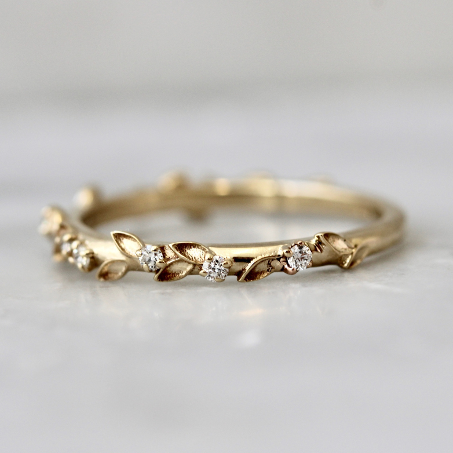 Diamond  Leaf and Vine Band