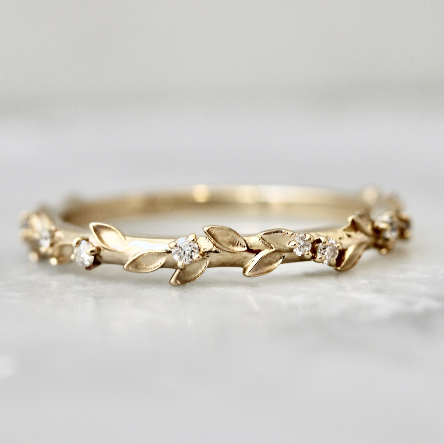 Diamond  Leaf and Vine Band