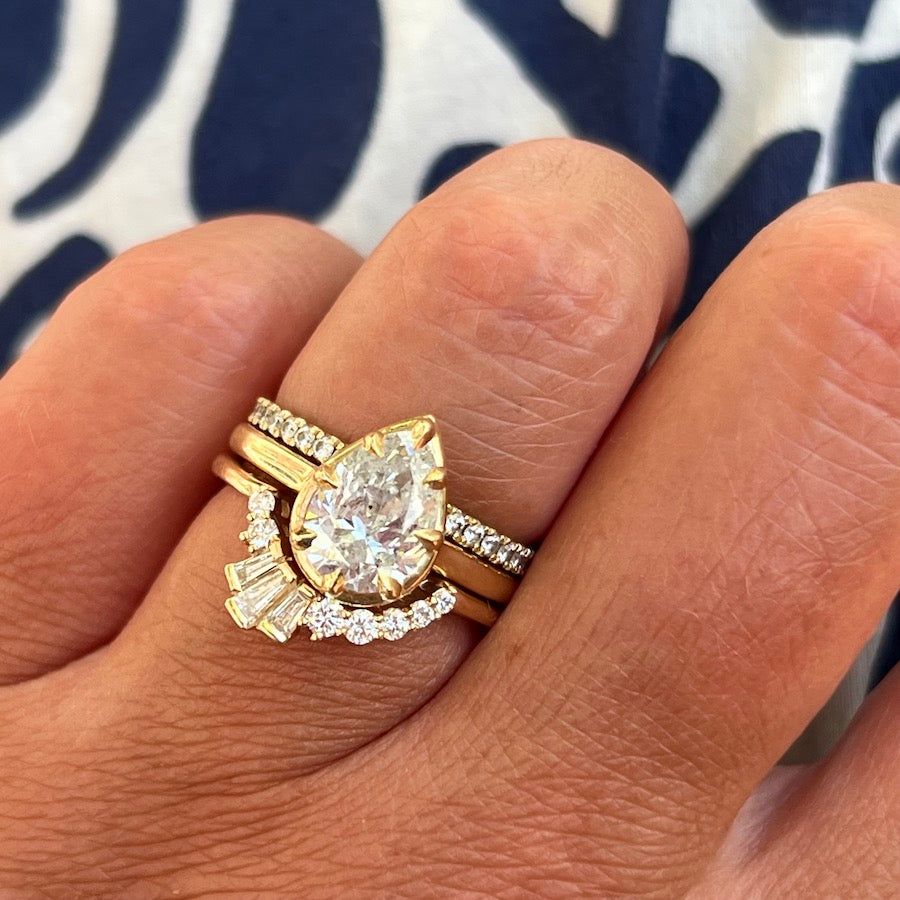 Lovesick Curved Diamond Band