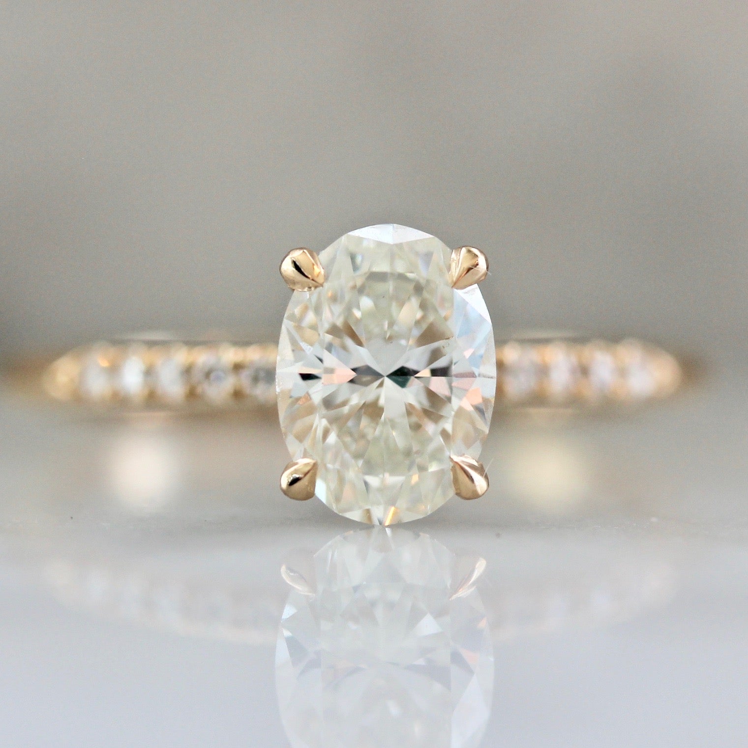 Oval Cut Diamond Engagement Ring with Diamond Shoulder in 18k Peach Gold 3248