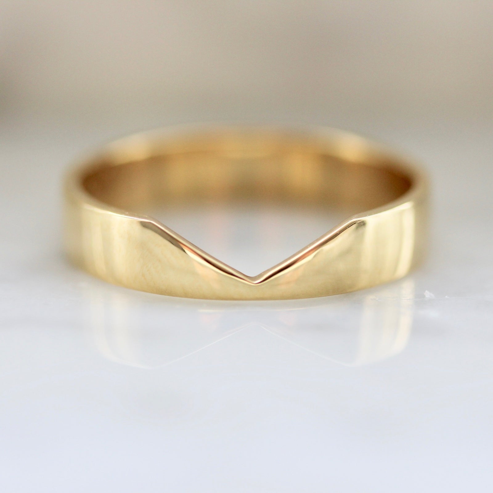 1354 Custom V Shaped 18k Gold Band Gem Breakfast Custom