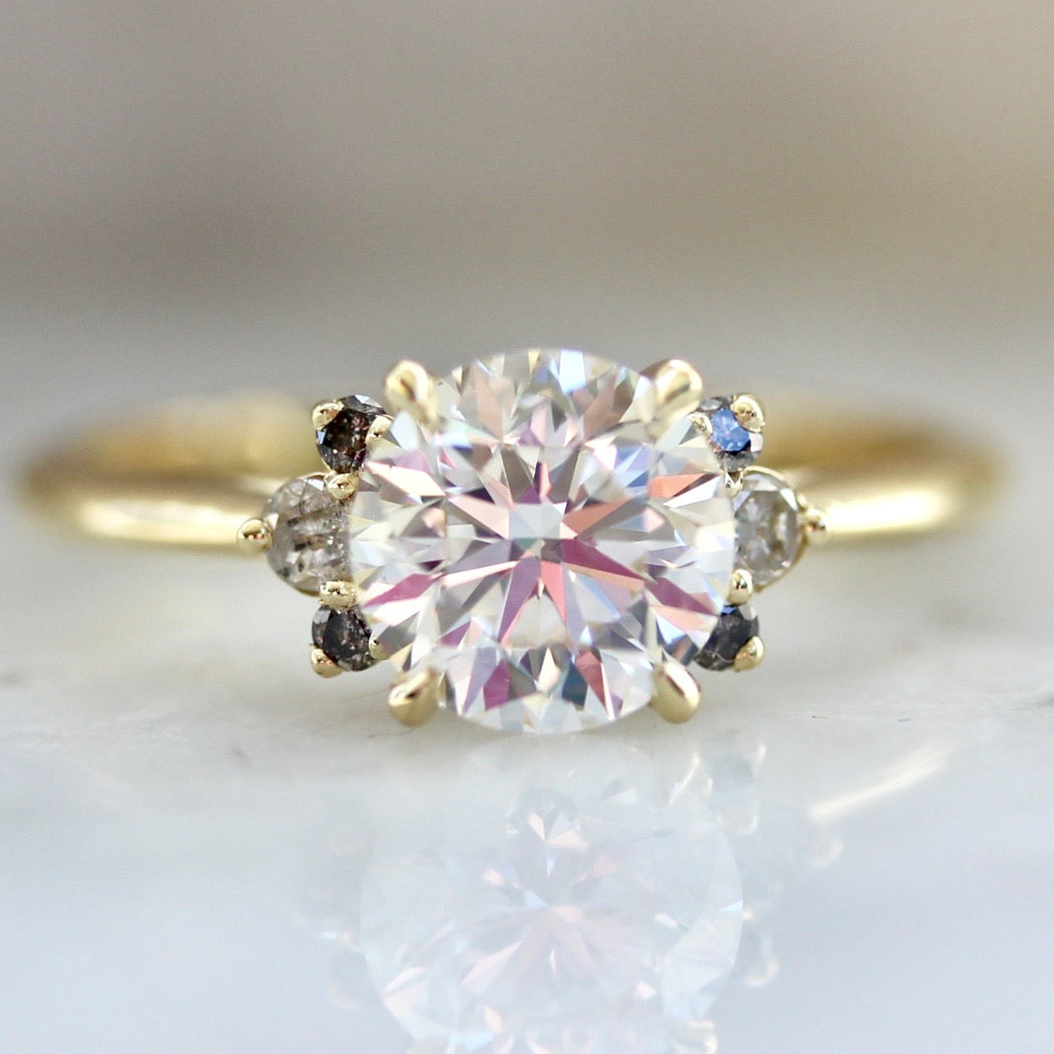 1466 - 1.50 Round Brilliant Diamond Engagement Ring in Yellow Gold with Salt & Pepper Half Halo Design