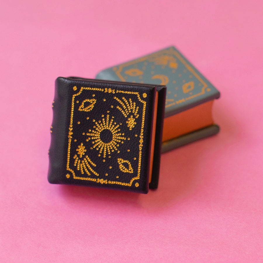 Kitty Baxter Book Ring Box