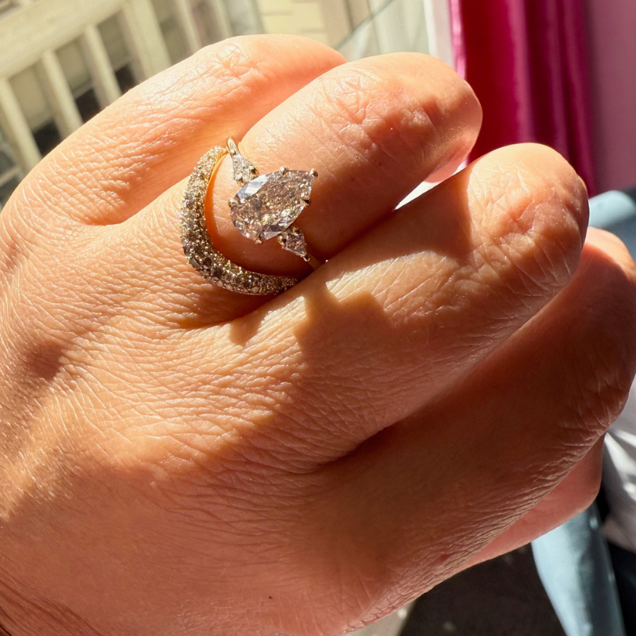 curved champagne diamond pavé band