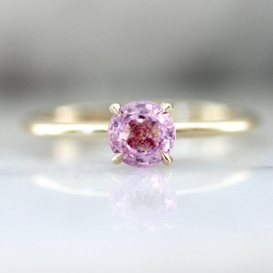 Round_Cut_Pink_Sapphire_Solitiare Ring