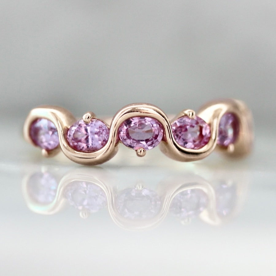 Soft Serve Power Pink Oval Cut Sapphire Band in rose gold