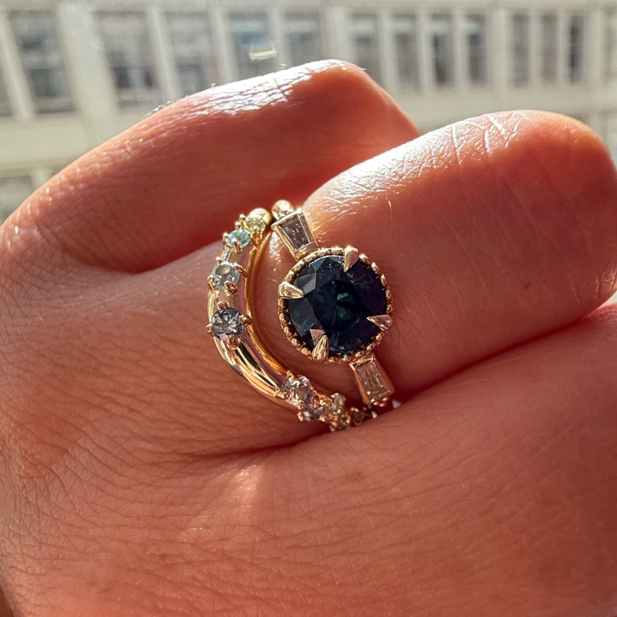 
            Teal Round Cut Sapphire Ring