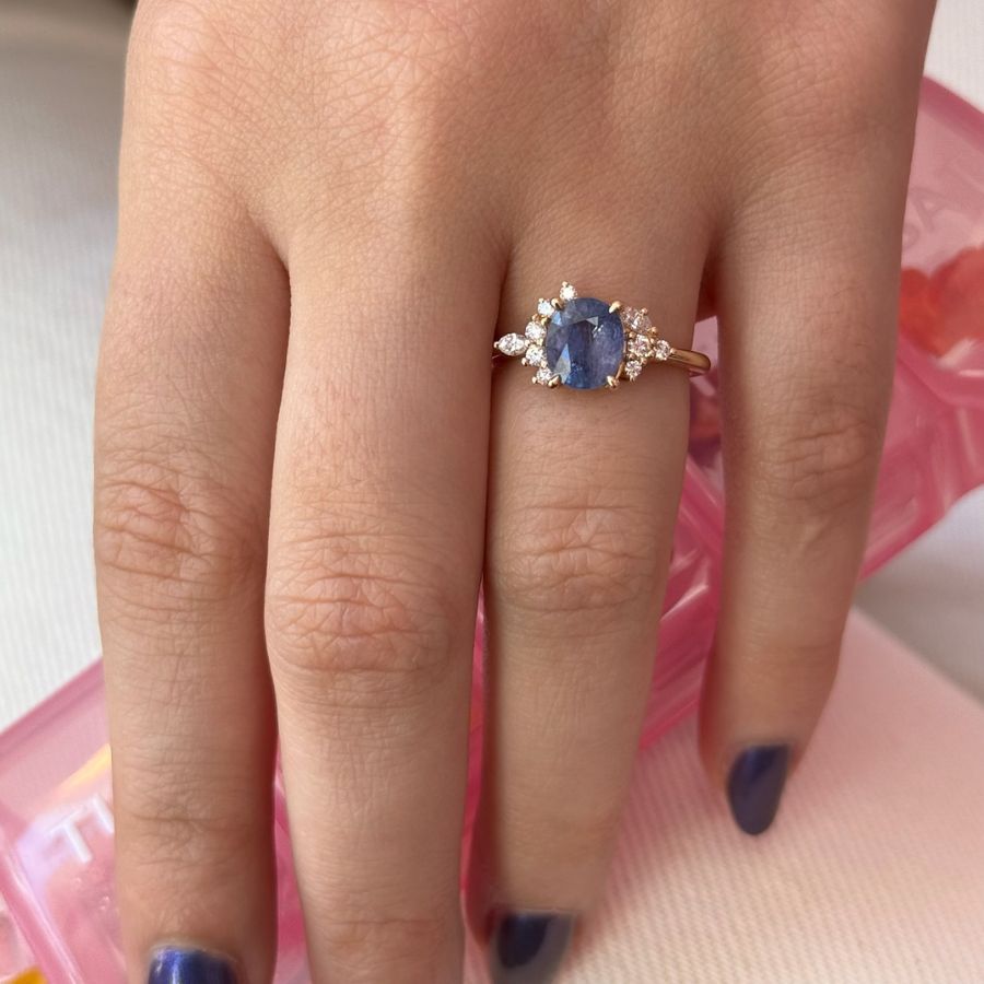 Violet Oval Cut Sapphire Ring