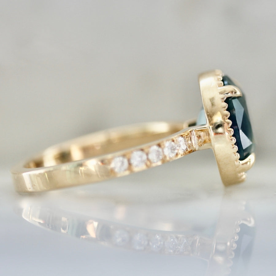 Winning Streak Green-Blue Oval Cut Sapphire Ring