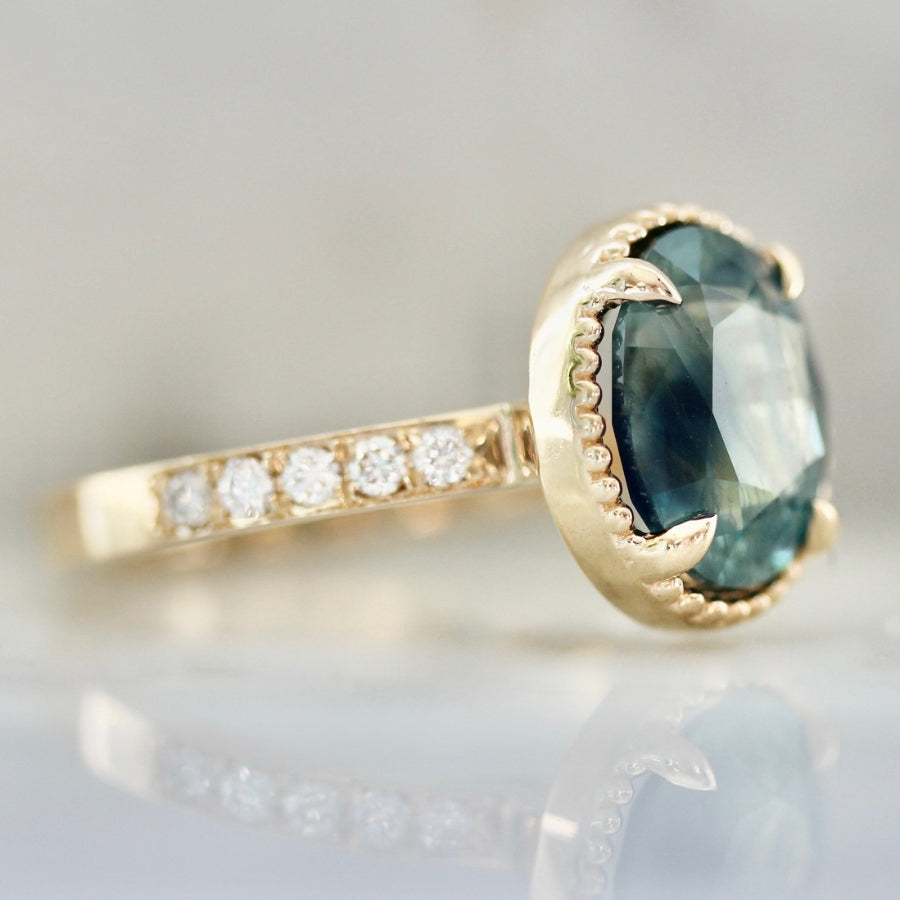 Winning Streak Green-Blue Oval Cut Sapphire Ring