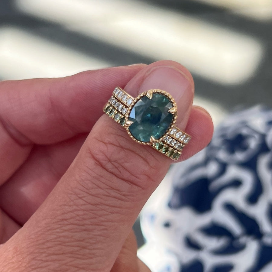 Winning Streak Green-Blue Oval Cut Sapphire Ring