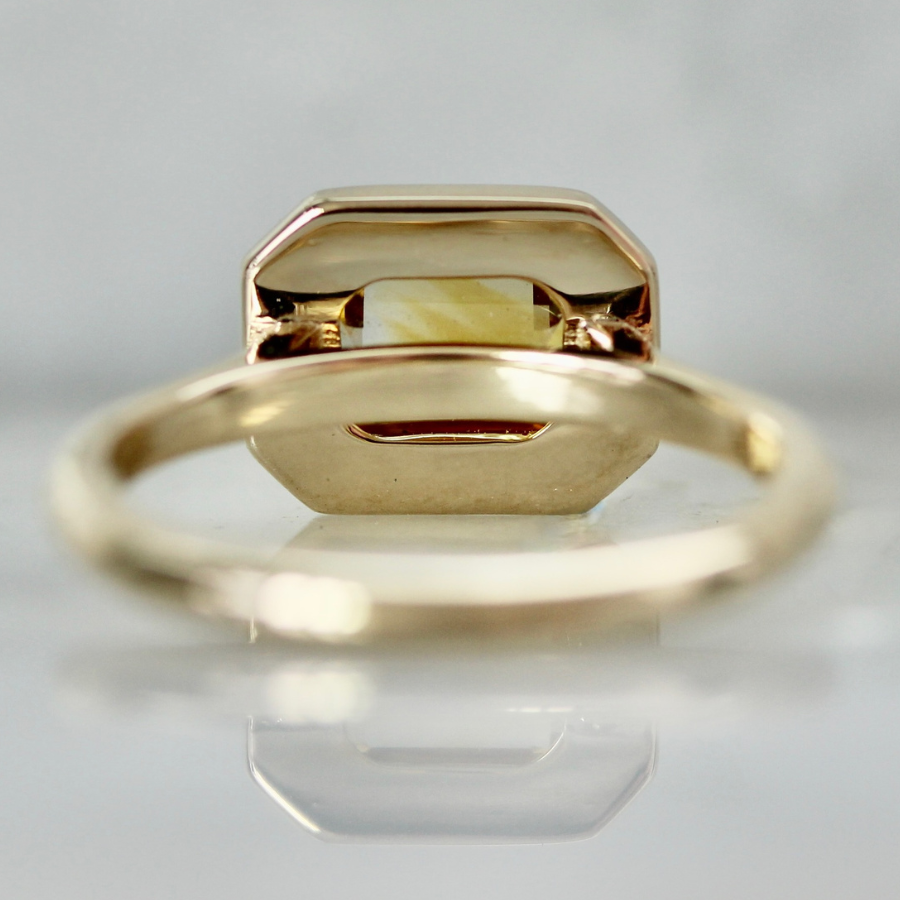 
            Yellow-White Sapphire Ring