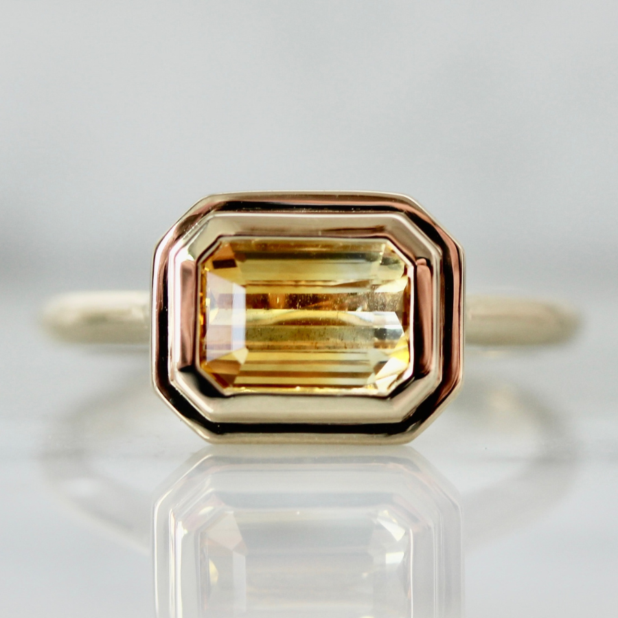 
            Yellow-White Sapphire Ring