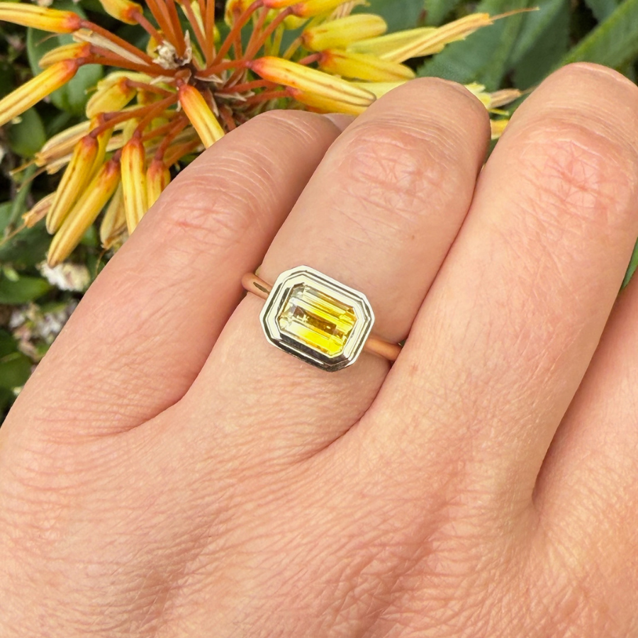 
            Yellow-White Sapphire Ring