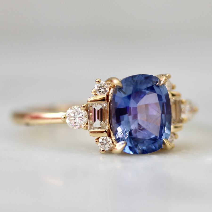 blue sapphire ring