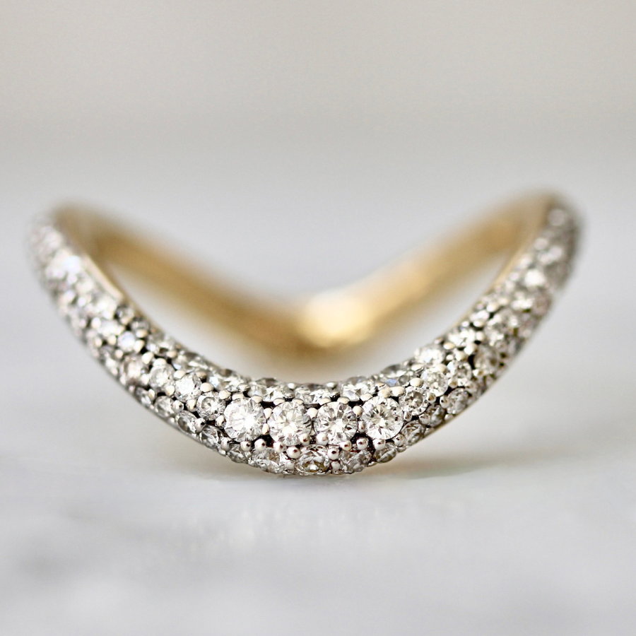 curved diamond pavé band