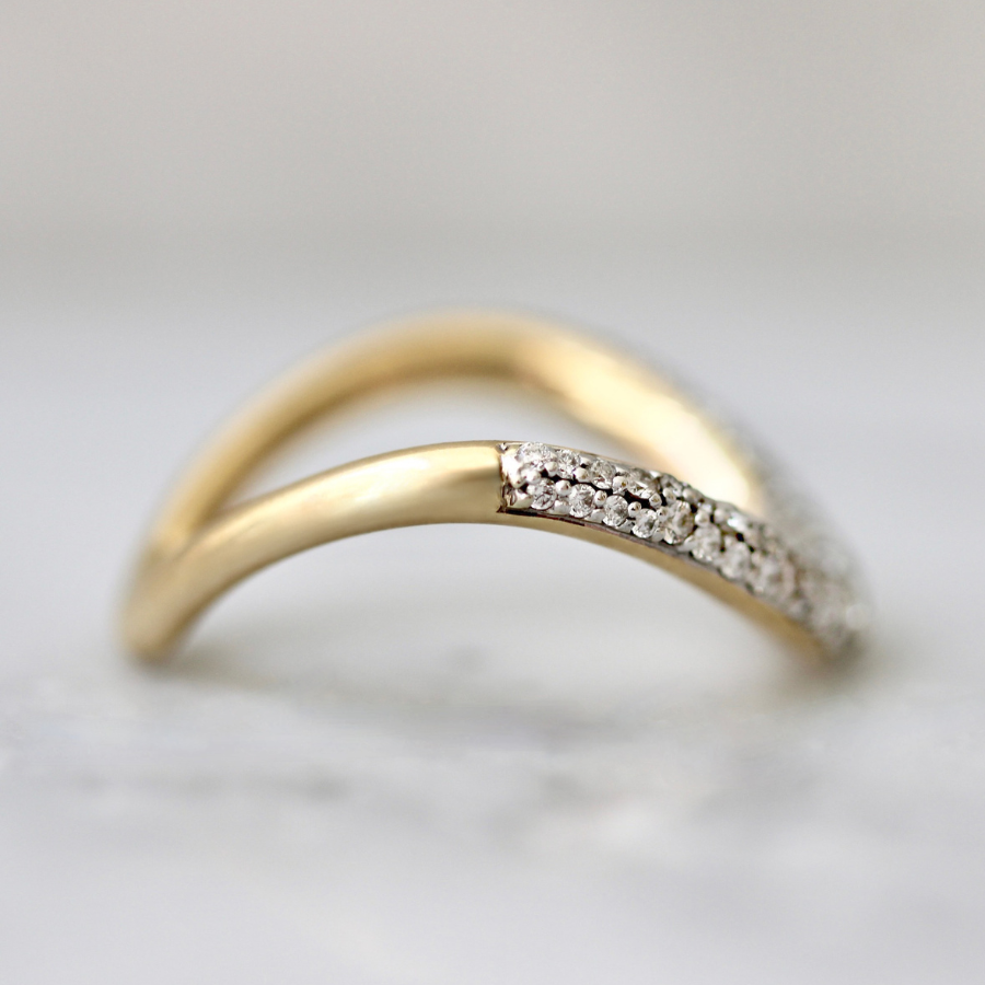 Zaha's Pavé Shadow Band