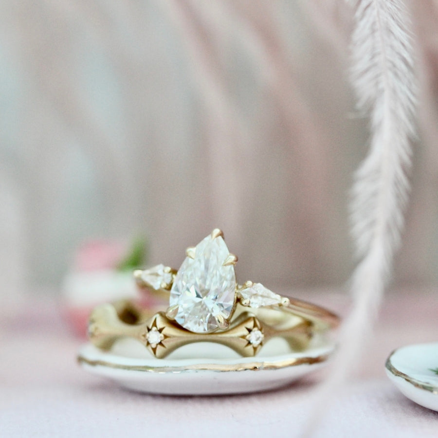 curvy diamond wedding band