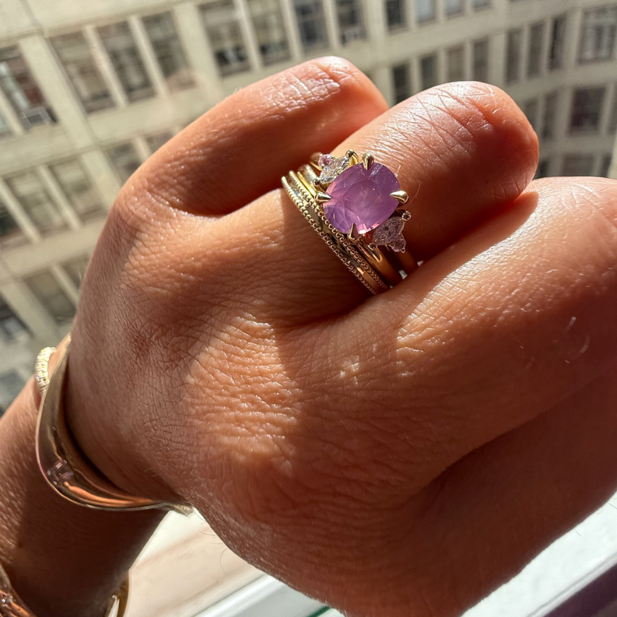 Sugar Rim Milgrain Gold Band