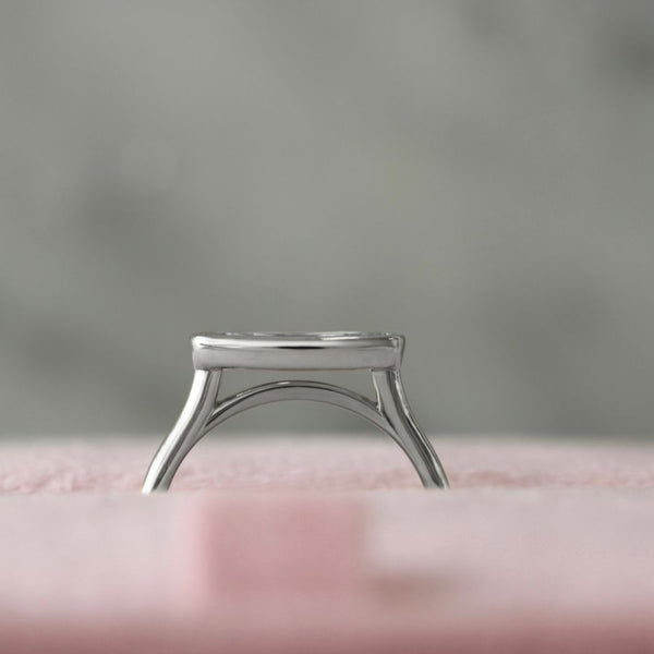 moval shaped diamond ring