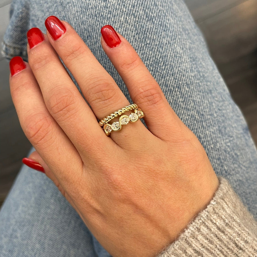 
            Vanilla Soft Serve Oval Cut Diamond Band