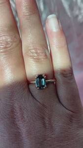 blue spinel ring